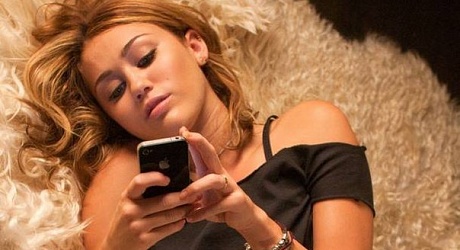 Абонент недоступен: если она утомляет телефонными звонками